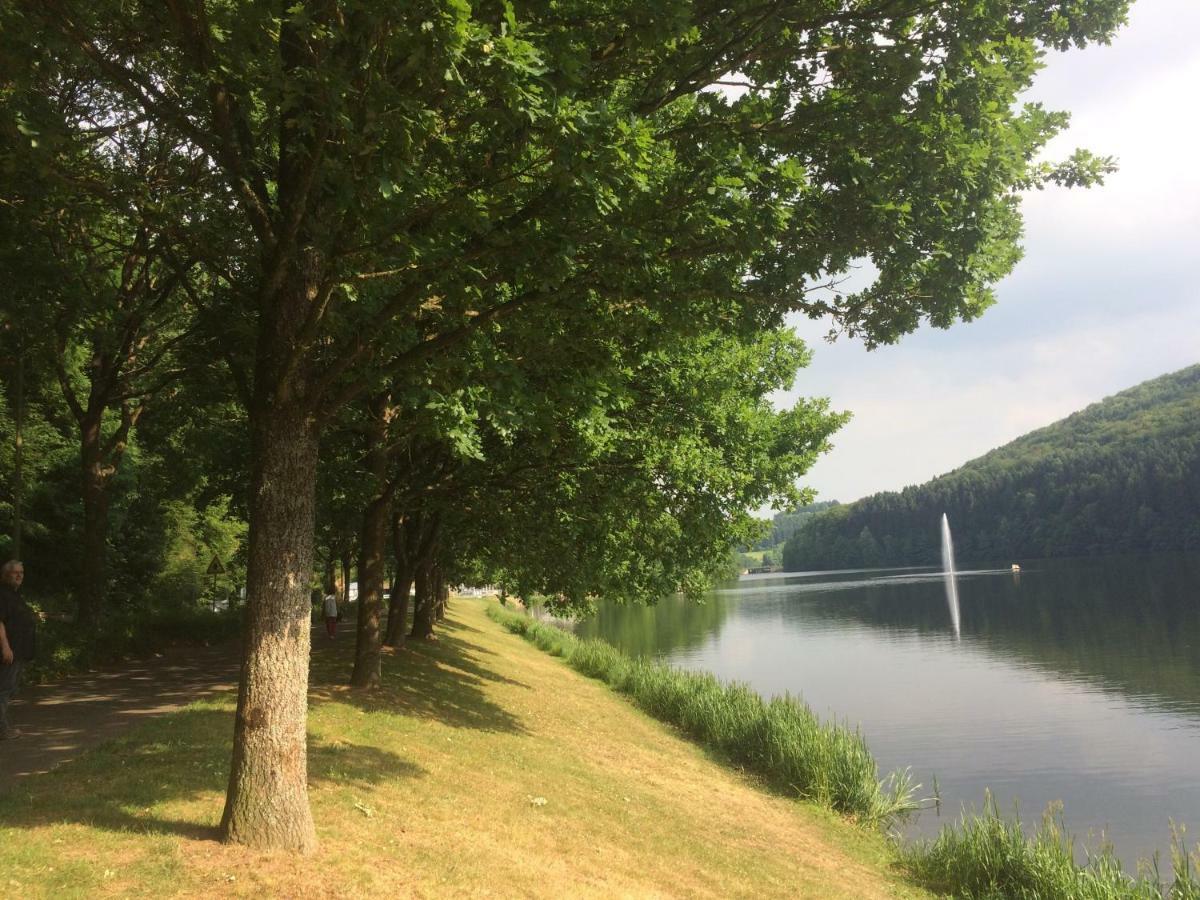 Blick in die Südeifel Biersdorf Exterior foto